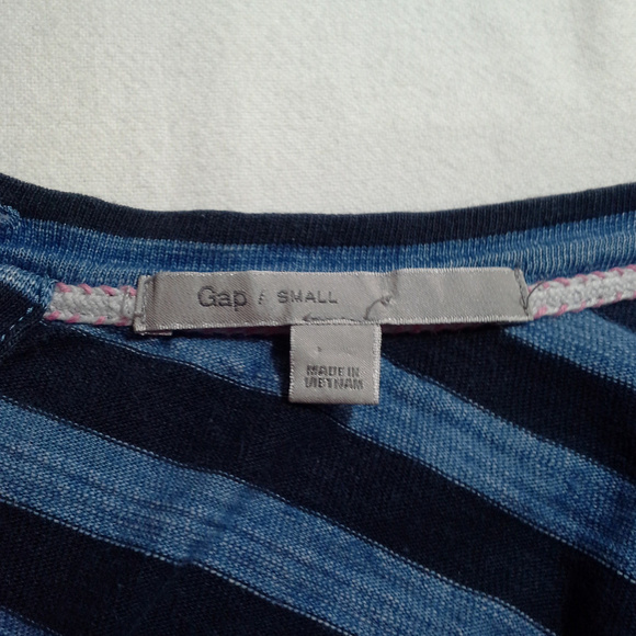 Gap top t-shirt Size S Blue stripes Back buttons - Picture 6 of 8